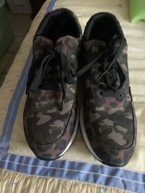 Crazy Train Men's Camouflage Lace-Up Sneakers - Black/Brown/Olive